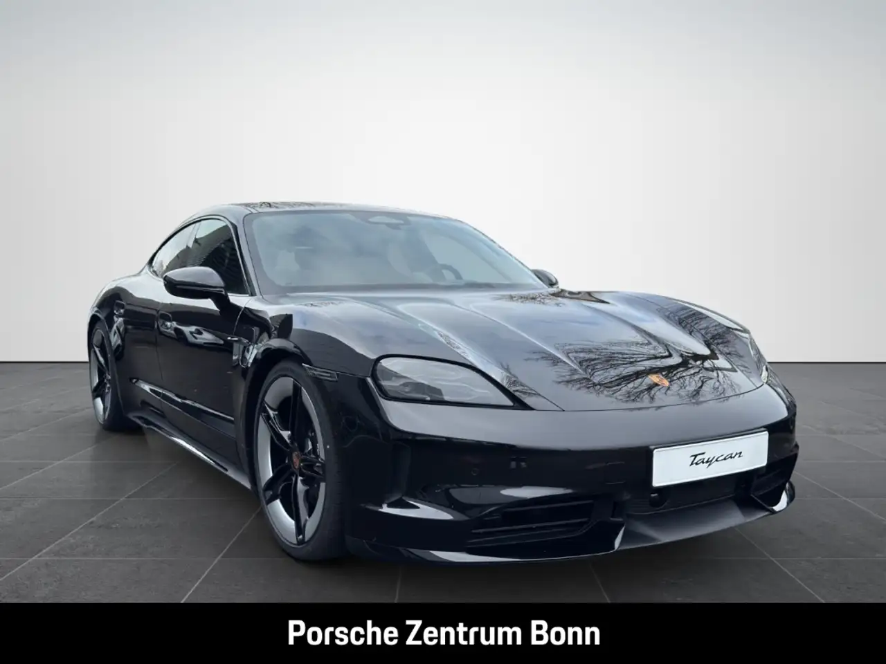 Porsche Taycan Black Edition HA-Lenkung InnoDrive 21-Zoll 3
