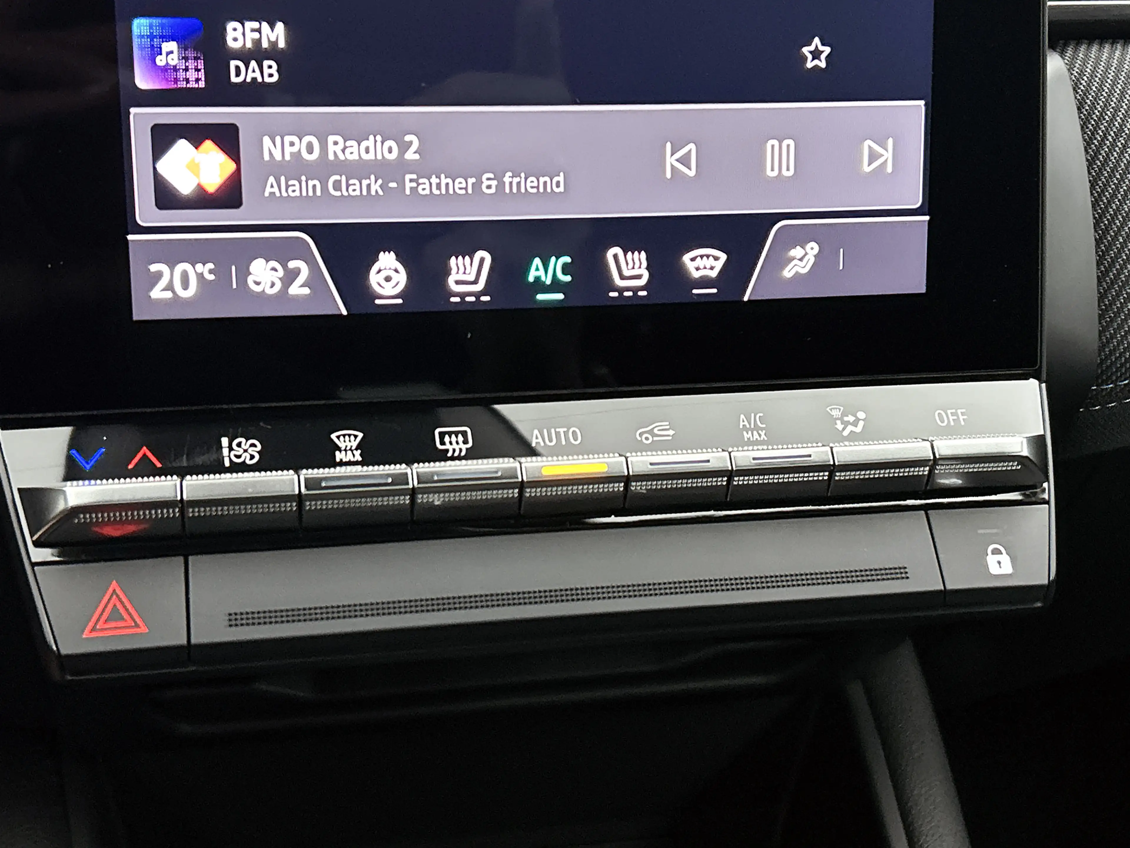 Renault Captur 1.6 E-Tech full hybrid 145 esprit Alpine Pano, H&K — photo 39