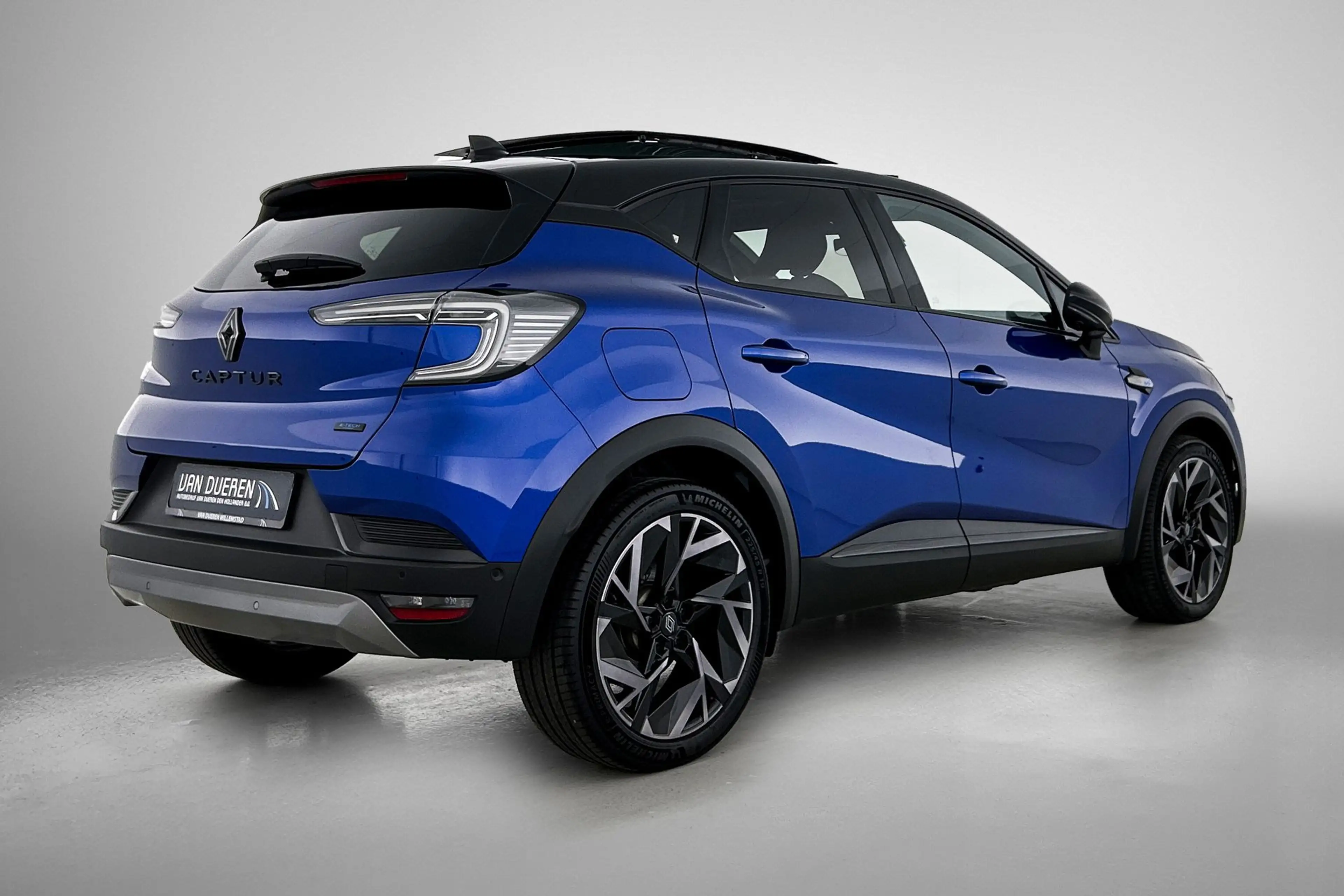 Renault Captur 1.6 E-Tech full hybrid 145 esprit Alpine Pano, H&K — photo 4