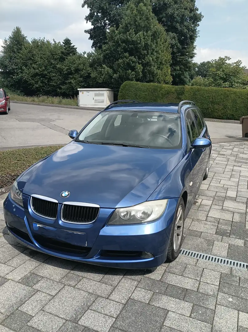 BMW 318 318i touring - 1