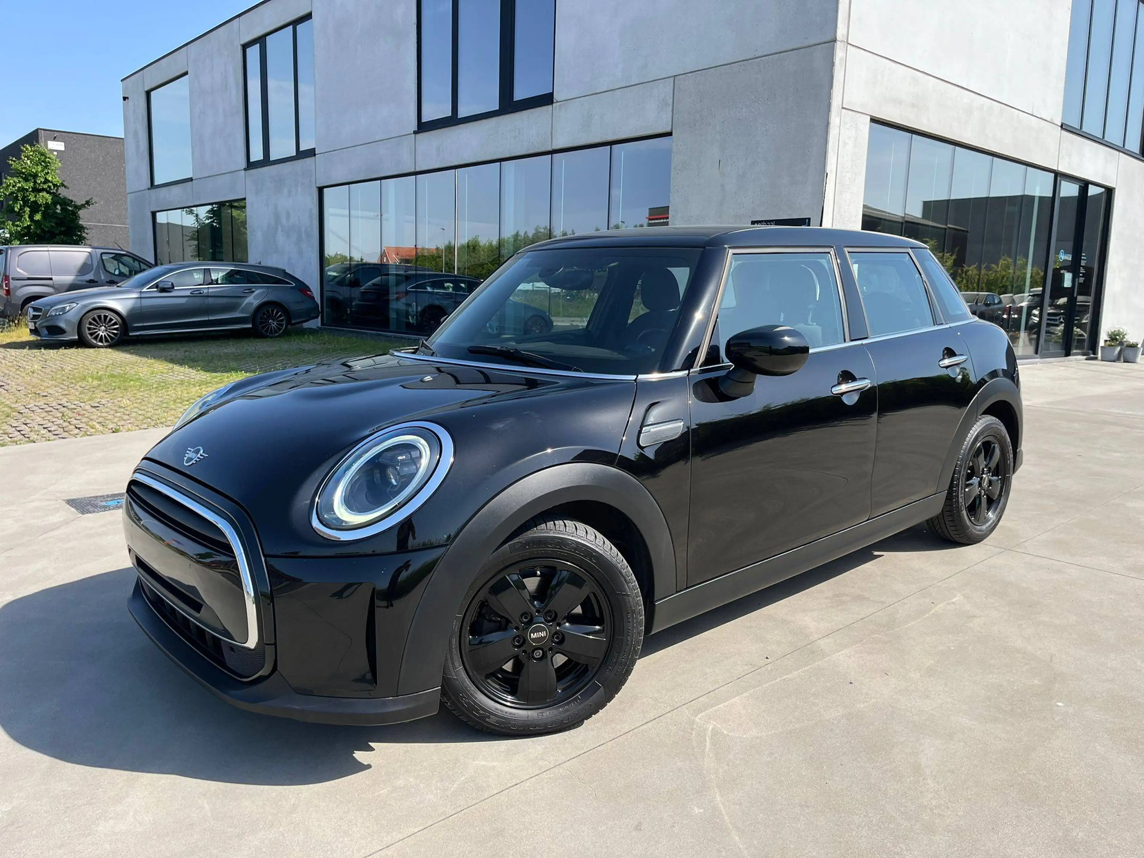 MINI One MINI One LCI 2022/Benzine/5d/LED/Carplay/Navi/Garantie