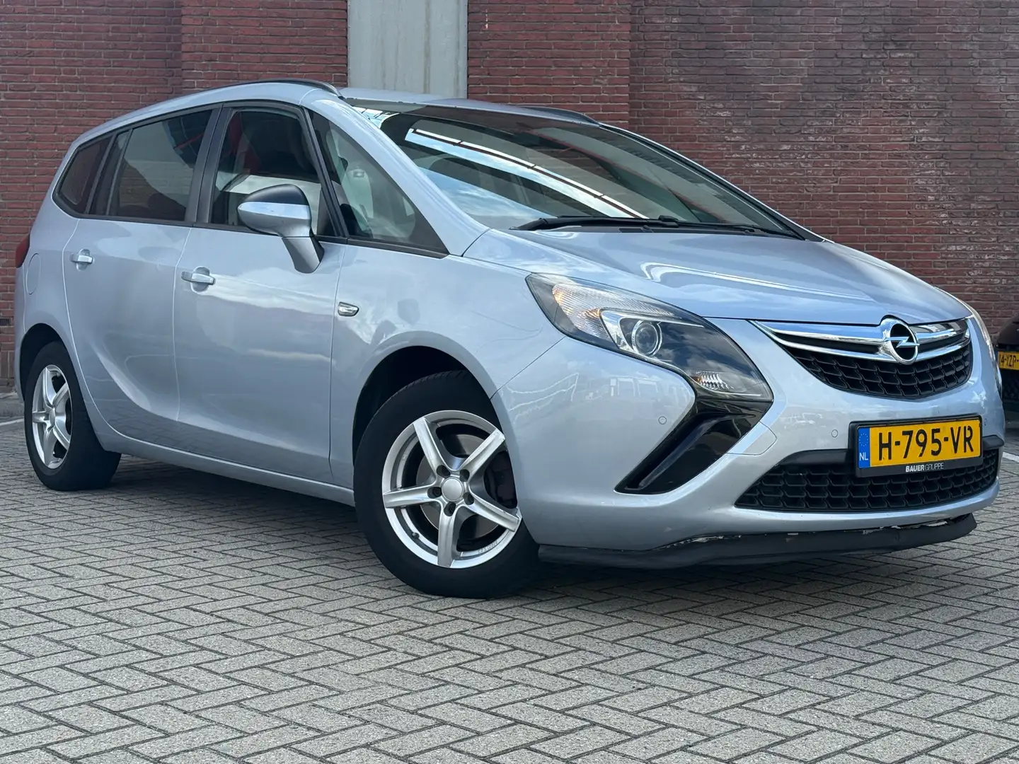 Opel Zafira Tourer 1.6 CDTI Edition 7p.|NAVI|CRUISE|TREKHAAK| Grijs - 1