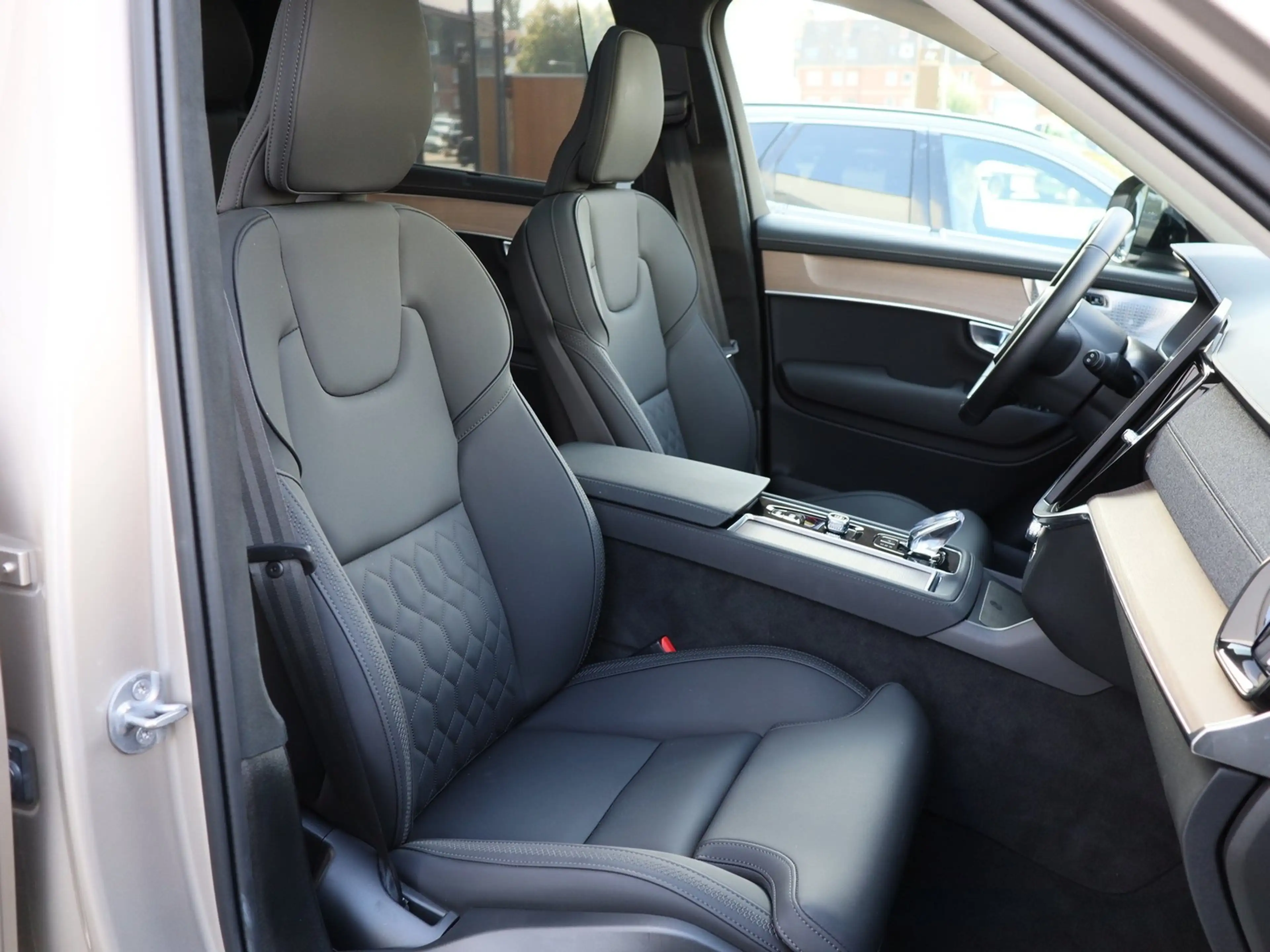 Volvo XC90 T8 AWD Reskin Ultra Dark NP:104.580,-//FOUR-C/B... — photo 6