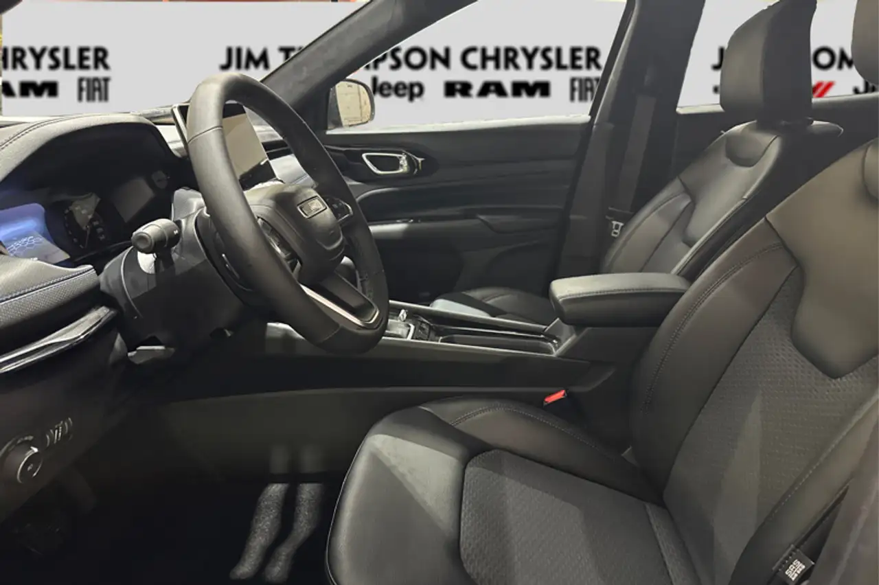 Jeep Compass снимка Jeep Compass
