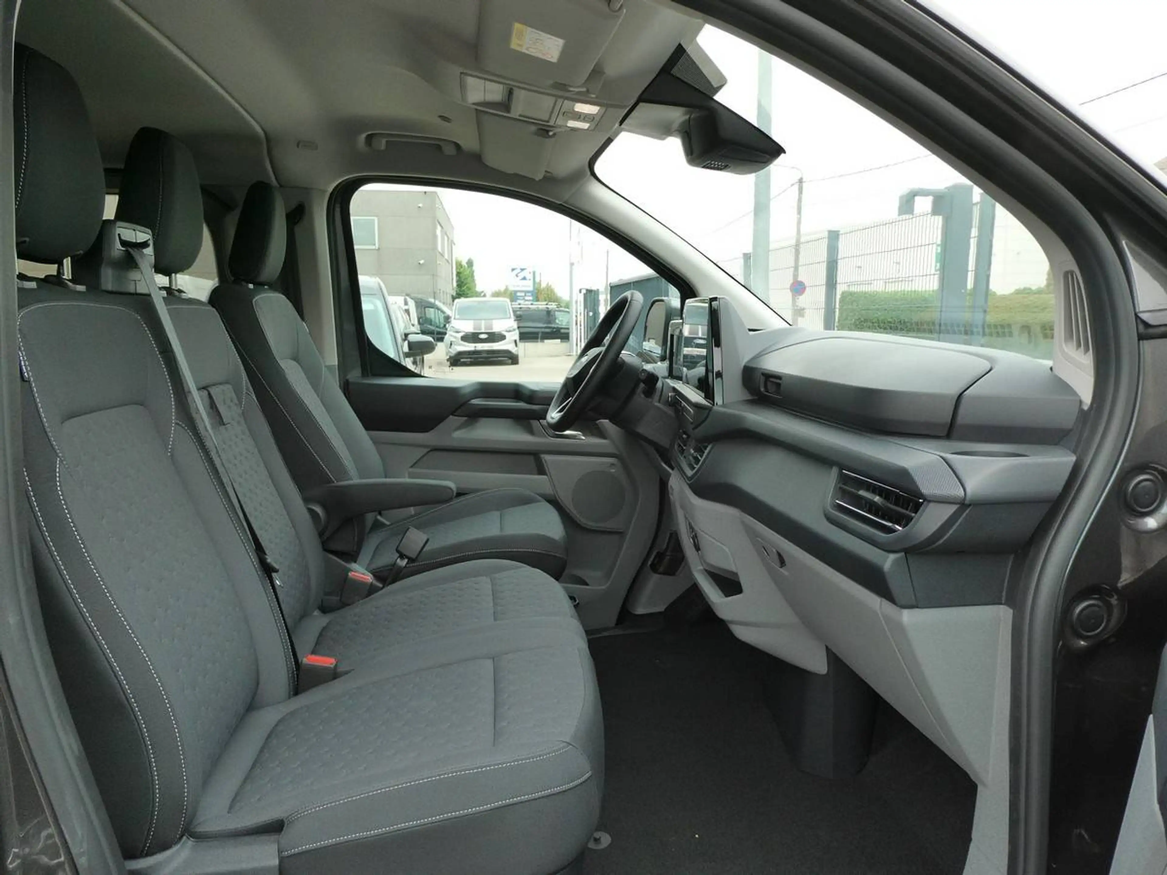 Ford Transit Custom L2 Multi-Use 6pl 2.0 TDCi 170pk Automaat Limited Luxe STOCK (74321) — photo 7