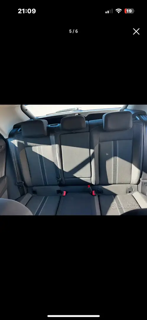 Volkswagen T-Roc 1.6 tdi Style - 1