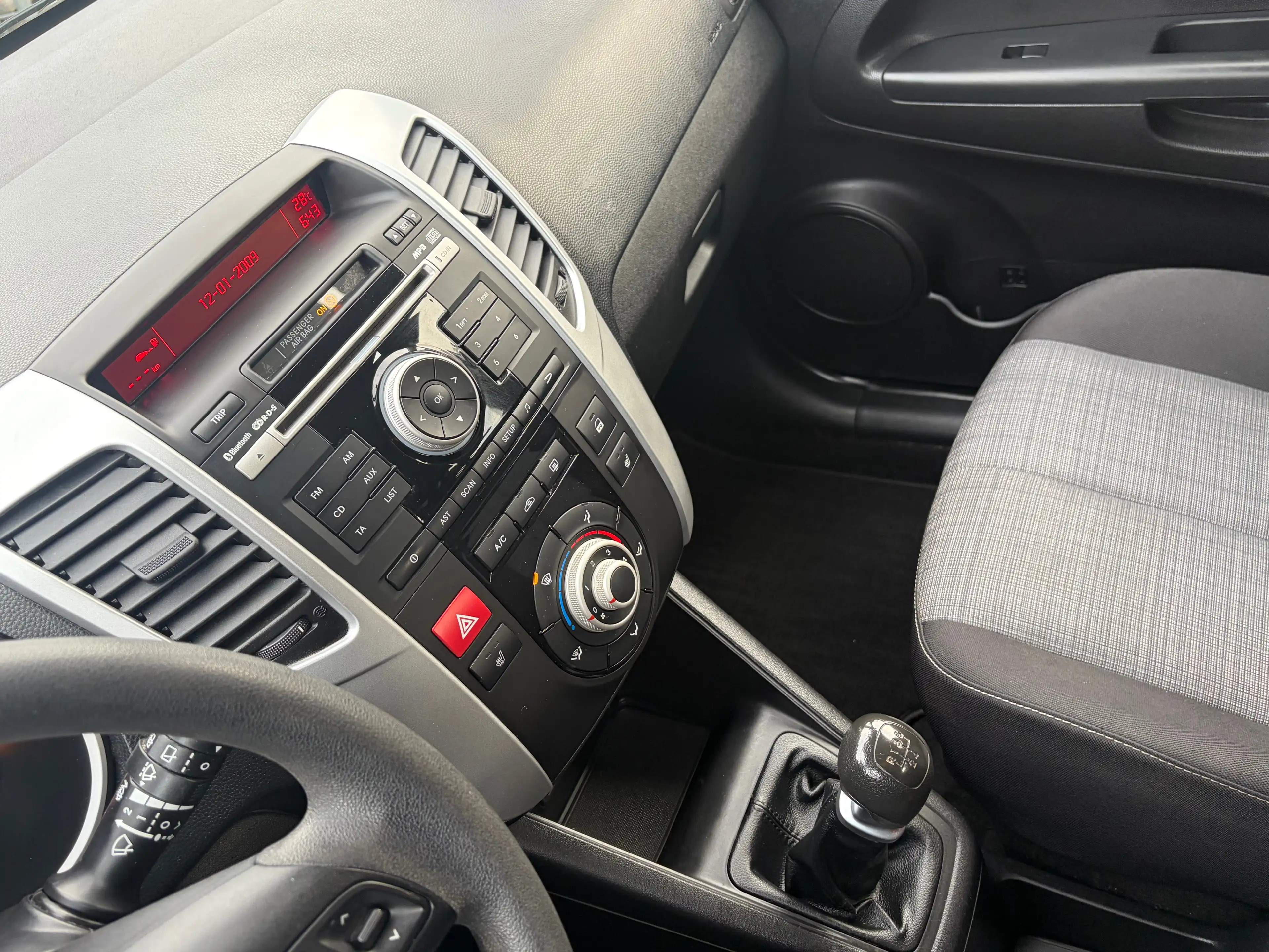 Kia Venga Edition 7*1.Hand*SHZ*HU/AU 08/28*BT*Klima* — photo 10