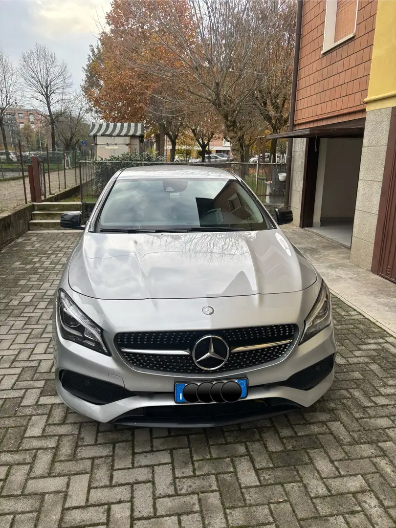 Mercedes-Benz CLA 200 Premium Grigio - 2