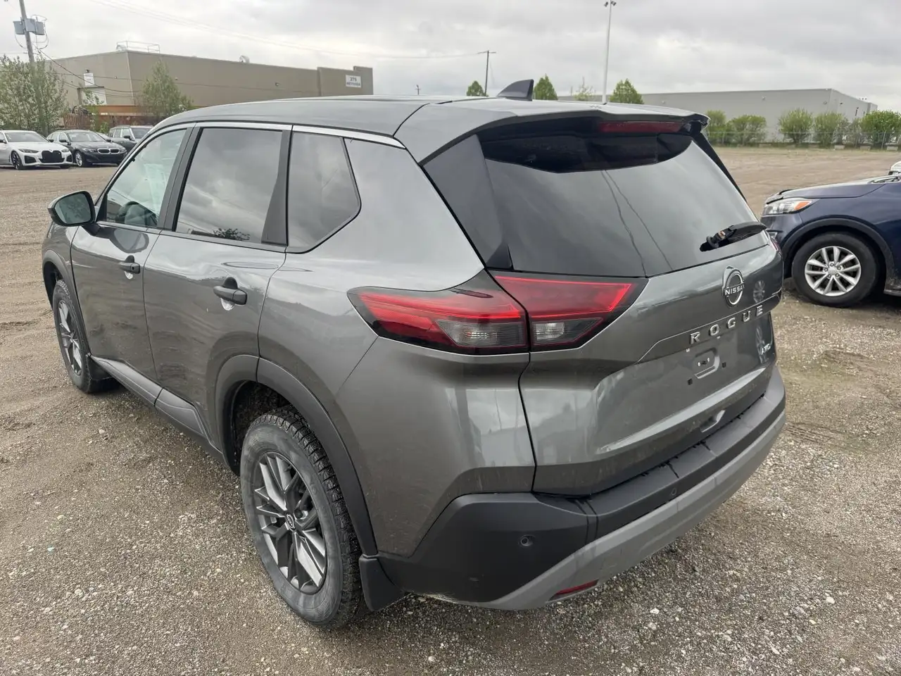 Nissan Rogue снимка Nissan Rogue