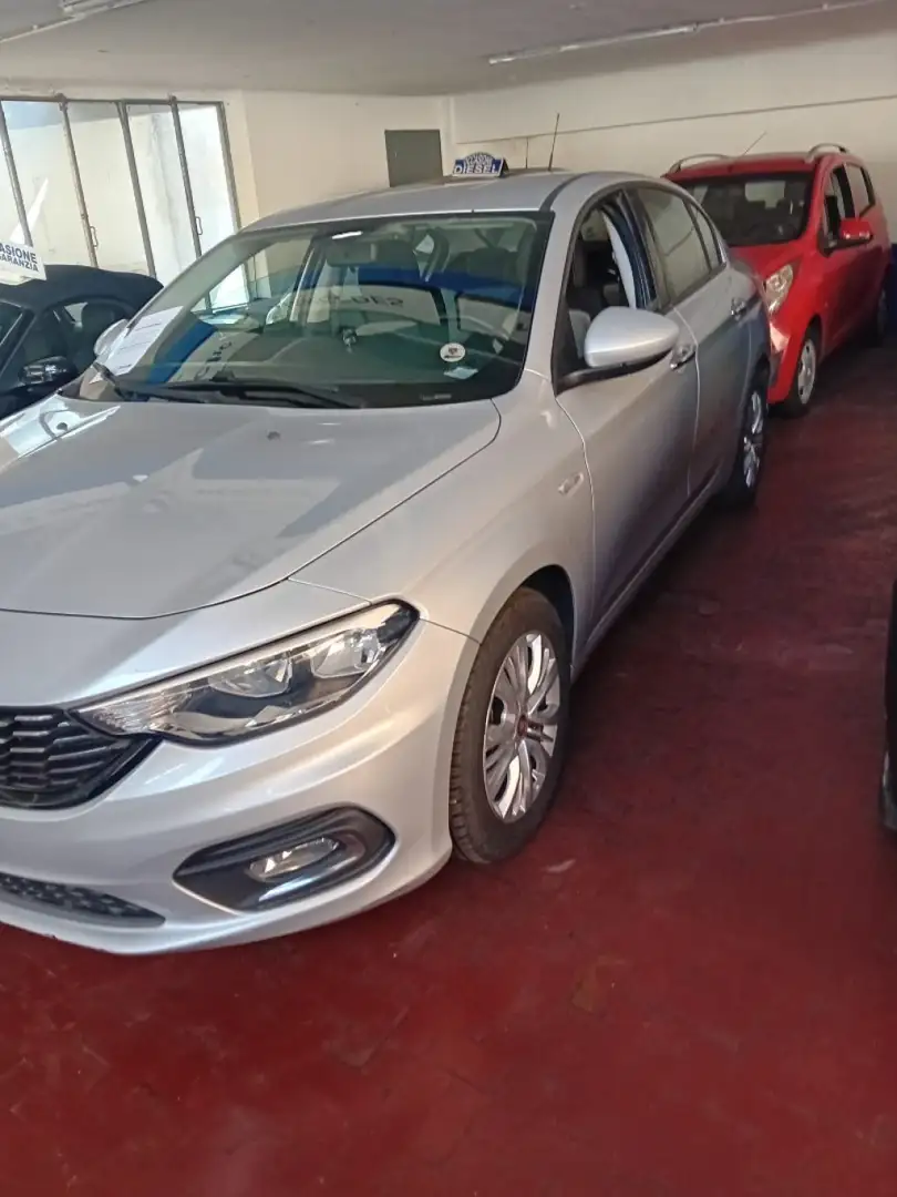 Fiat Tipo 1.4 4 porte Opening Edition gpl Grigio - 2