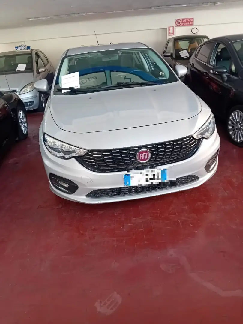 Fiat Tipo 1.4 4 porte Opening Edition gpl Grigio - 1