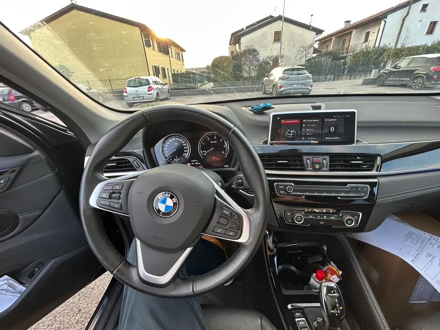 BMW X1 X1 F48 2019 sdrive18d Advantage auto Zwart - 2