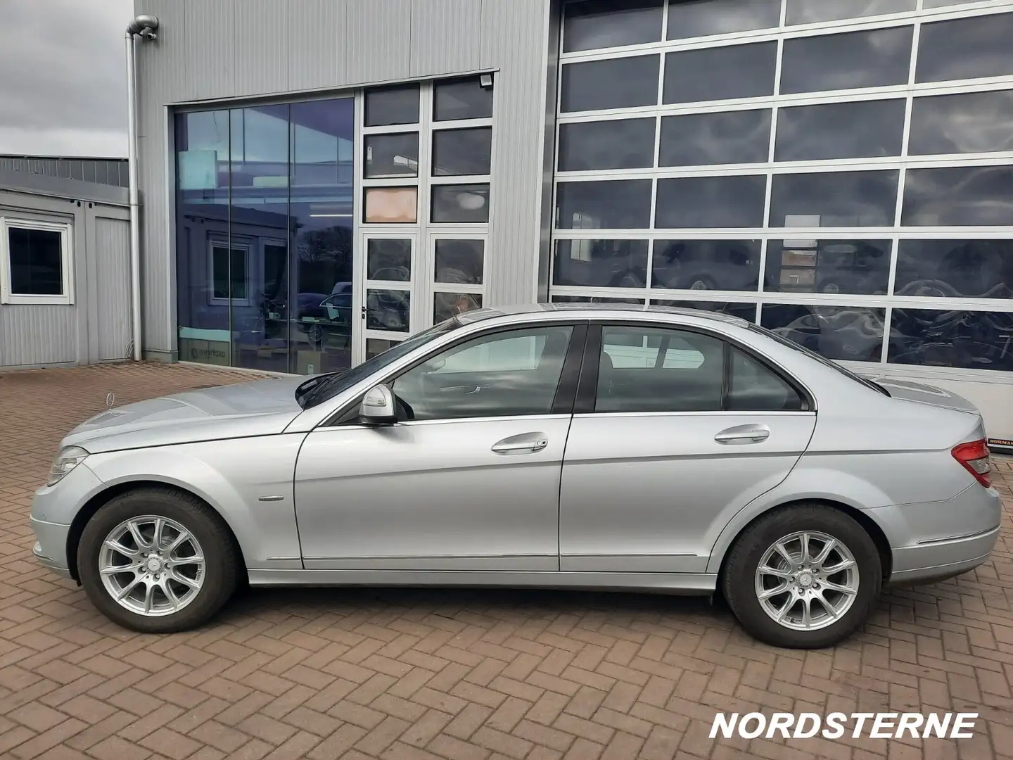 Mercedes-Benz C 200 C 200 CDI Elegance+KLIMA+NAVI+PTS+SITH  Klima/BC Zilver - 2