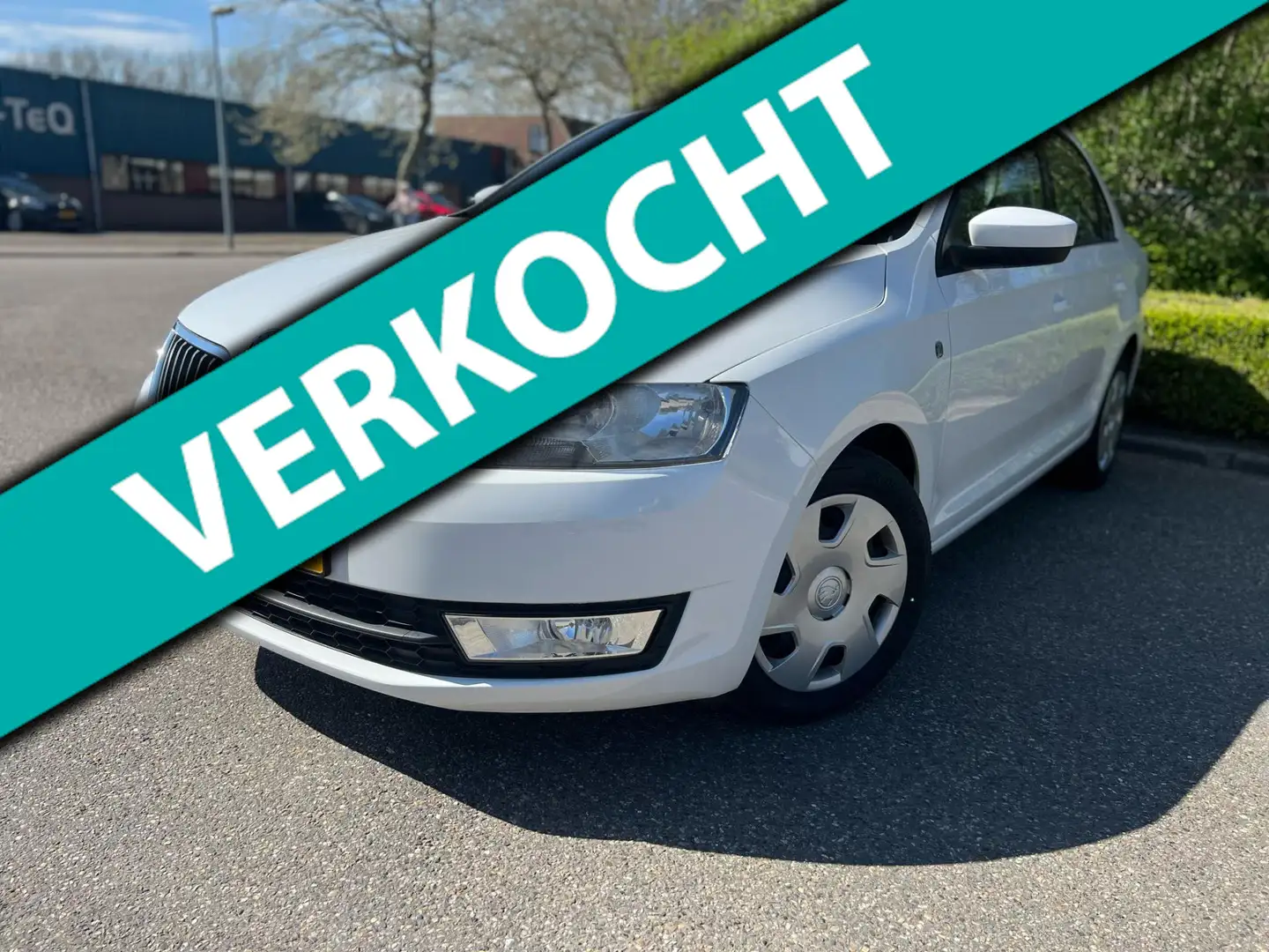 Skoda Rapid/Spaceback Rapid1.2 TSI Greentech Ambition Navigatie Cruise C Bílá - 1