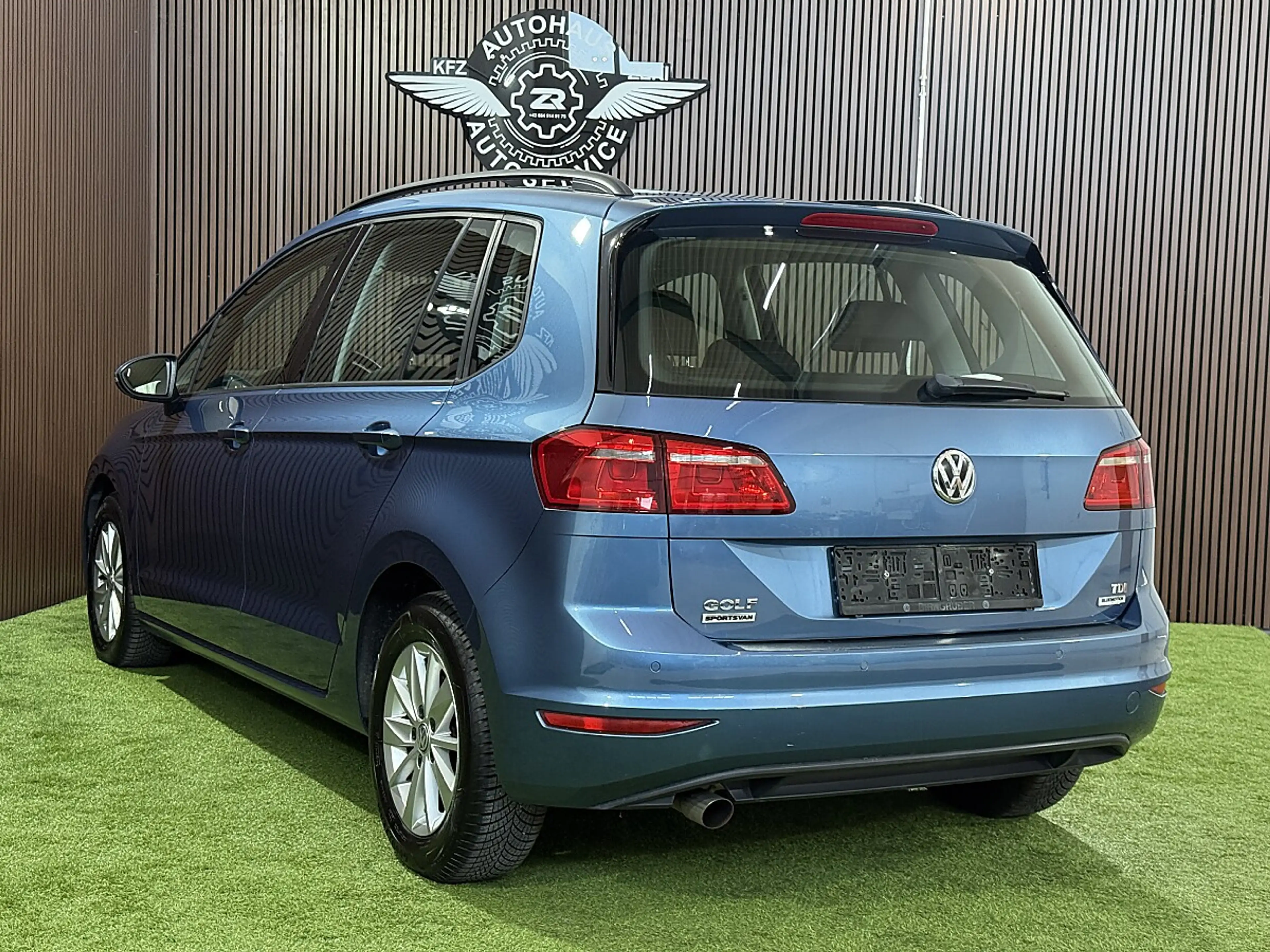 Volkswagen Golf Sportsvan Rabbit 1,6 BMT TDI — photo 14