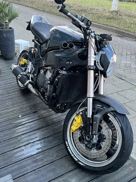 Kawasaki Ninja ZX-9R - foto 2