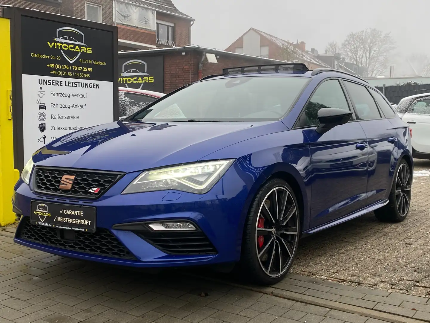 SEAT Leon Cupra 300 4Drive | ab 4,99 % | Garantie | Pano | Bleu - 1