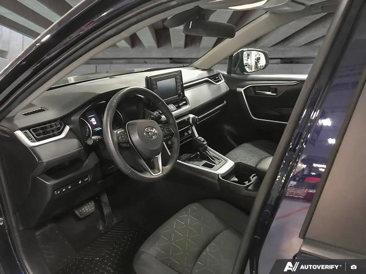 Toyota RAV 4 снимка Toyota RAV 4