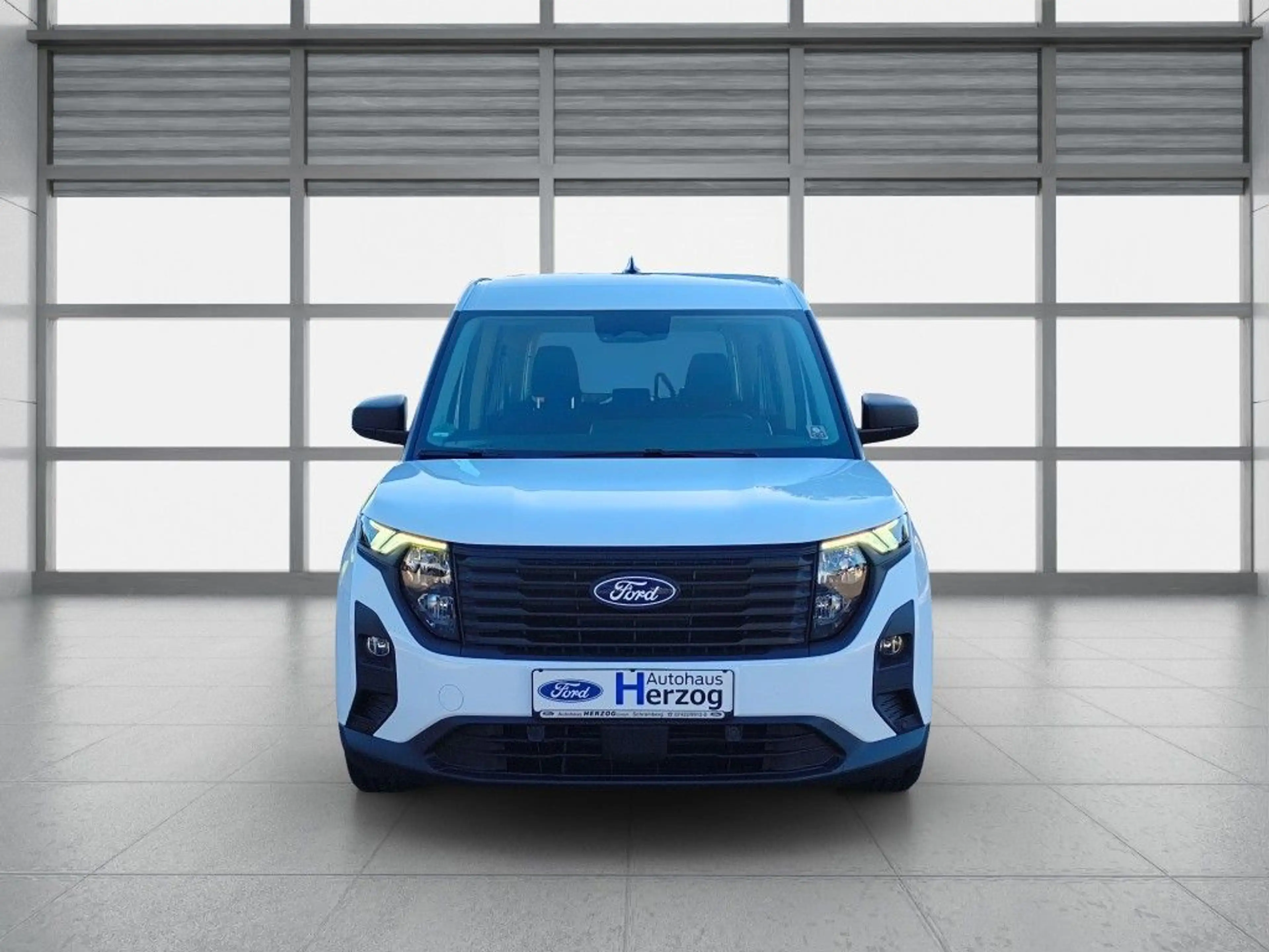 Ford Tourneo Courier 1.0 EcoBoost TREND — photo 8