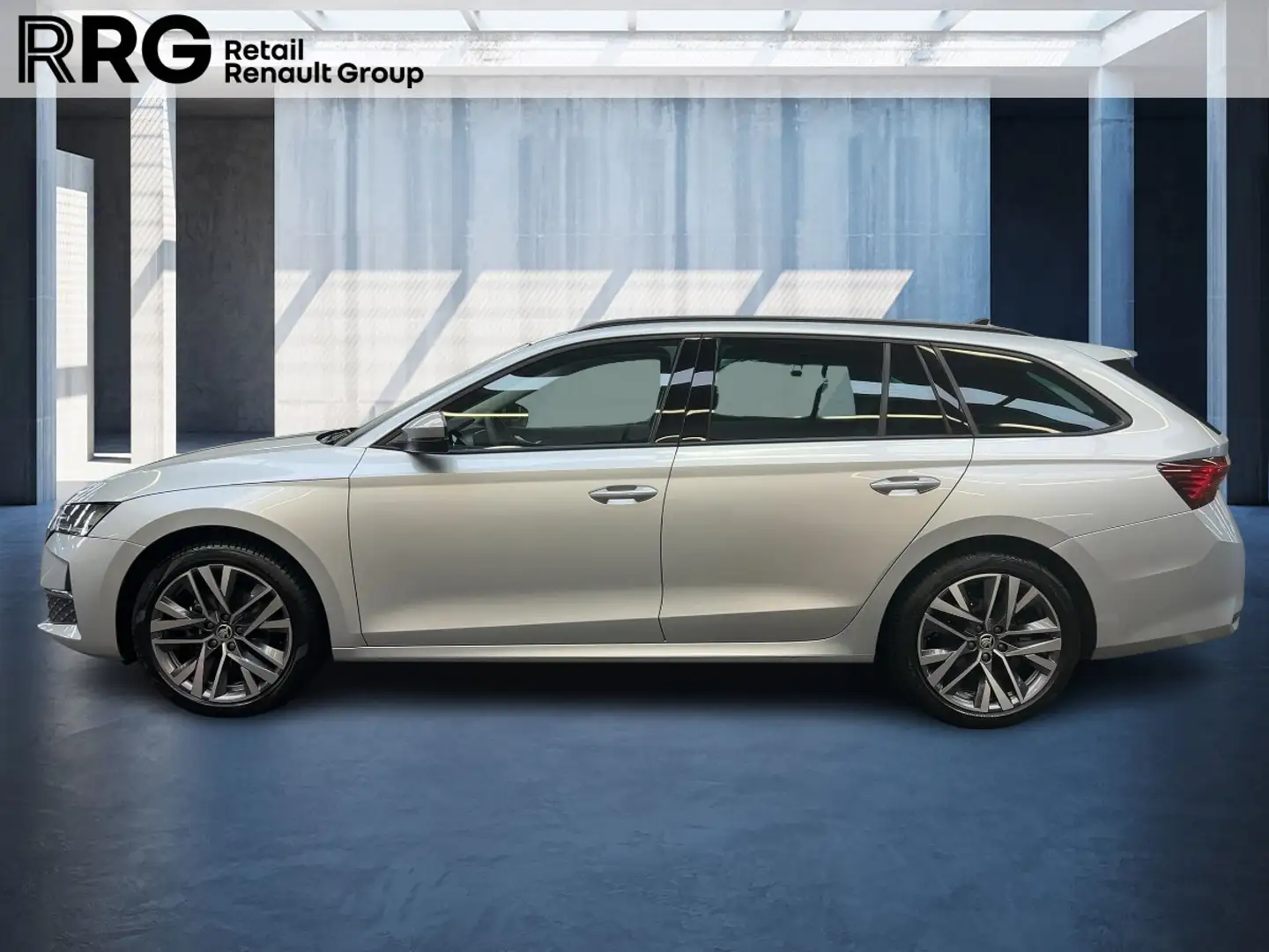Skoda Octavia COMBI 2.0 TDI SELEKTION DSG AHK PANORAMA Zilver - 2