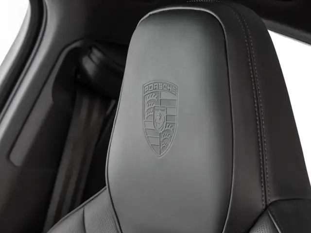 Porsche Cayenne view 21