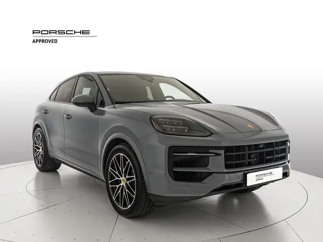 Porsche Cayenne view 7
