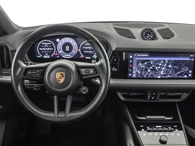 Porsche Cayenne view 11