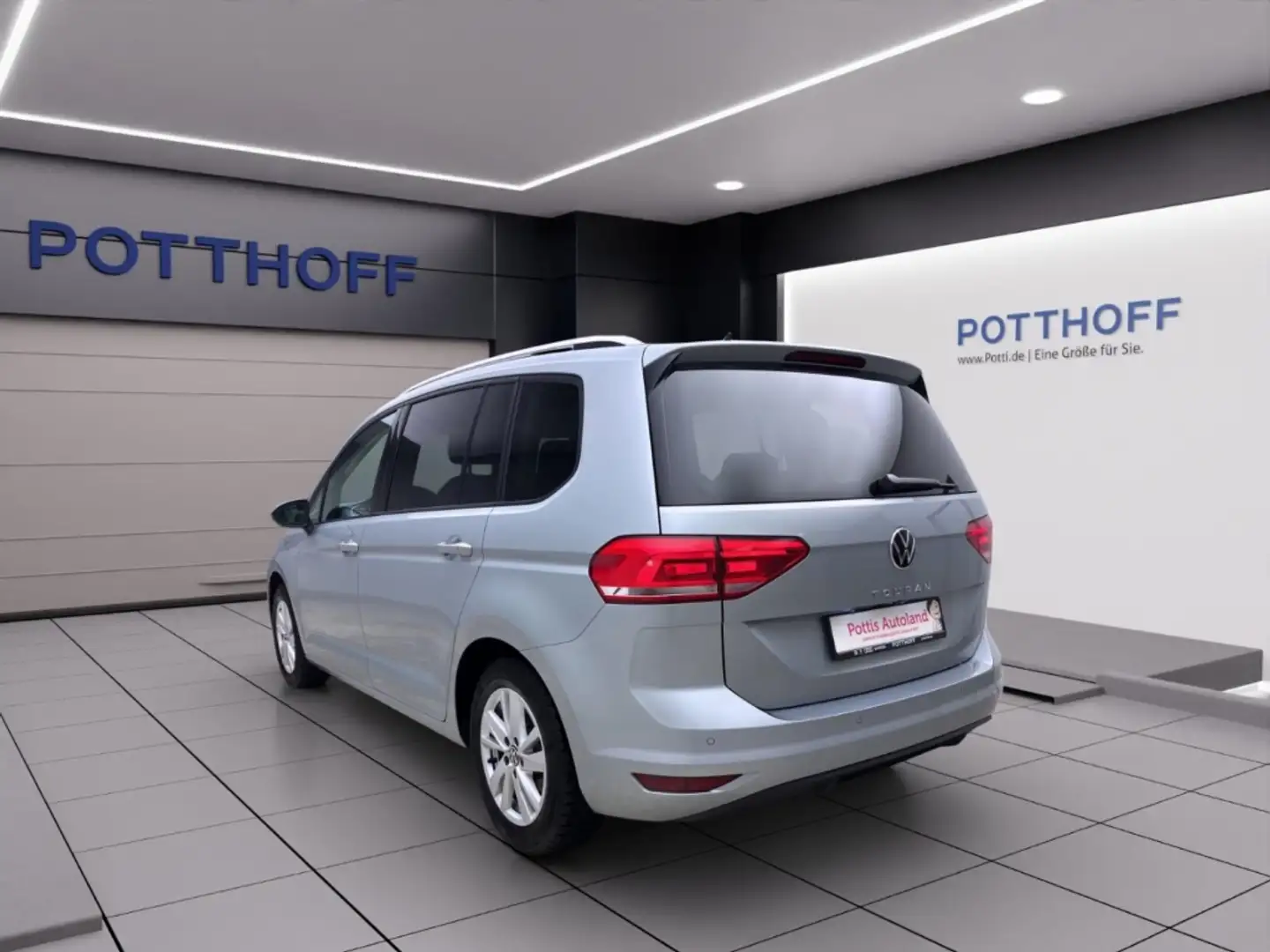 Volkswagen Touran 1.5 TSI DSG COMFORTLINE KAMERA NAVI AHK LM16 7S Silber - 2