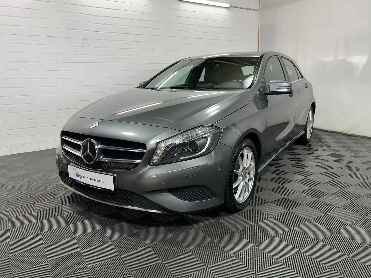 Mercedes-Benz A 180 Style Bi-Xenon Kamera PDC Teilleder SHZ 90 kW (... Grau - 1
