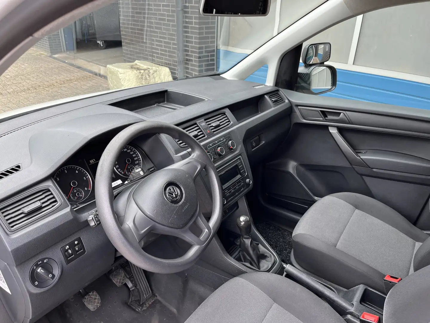 Volkswagen Caddy 2.0 TDI L1H1 BMT, distributieriem vervangen, airco Wit - 2