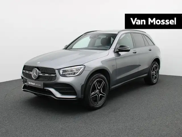 Mercedes-Benz GLC 300 300de + AMG LINE + LED + CAMERA + SENSOREN + 1Y US