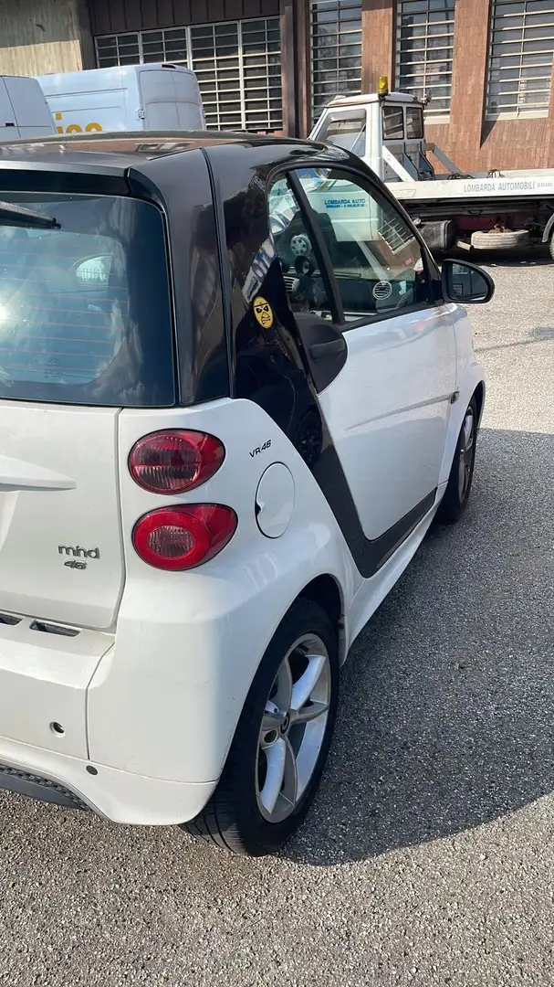 smart forTwo SMART FOR TWO  1.0 mhd Pulse 71cv  AUTOMATICO Blanco - 2