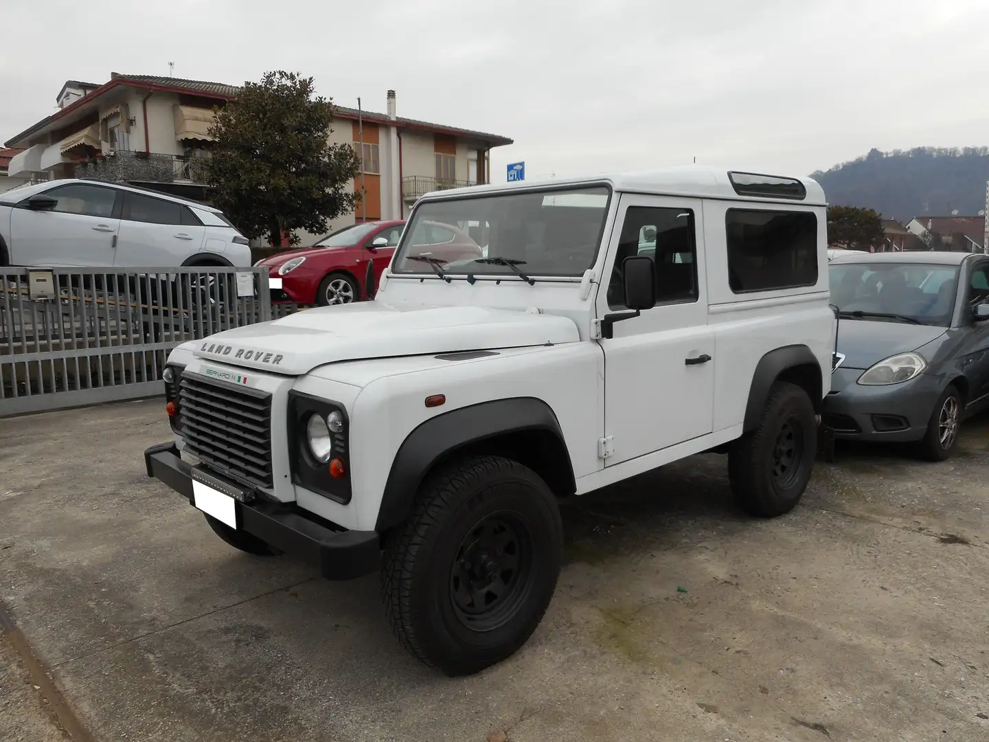 Land Rover Defender Defender 90 2.2 td SW Bianco - 1