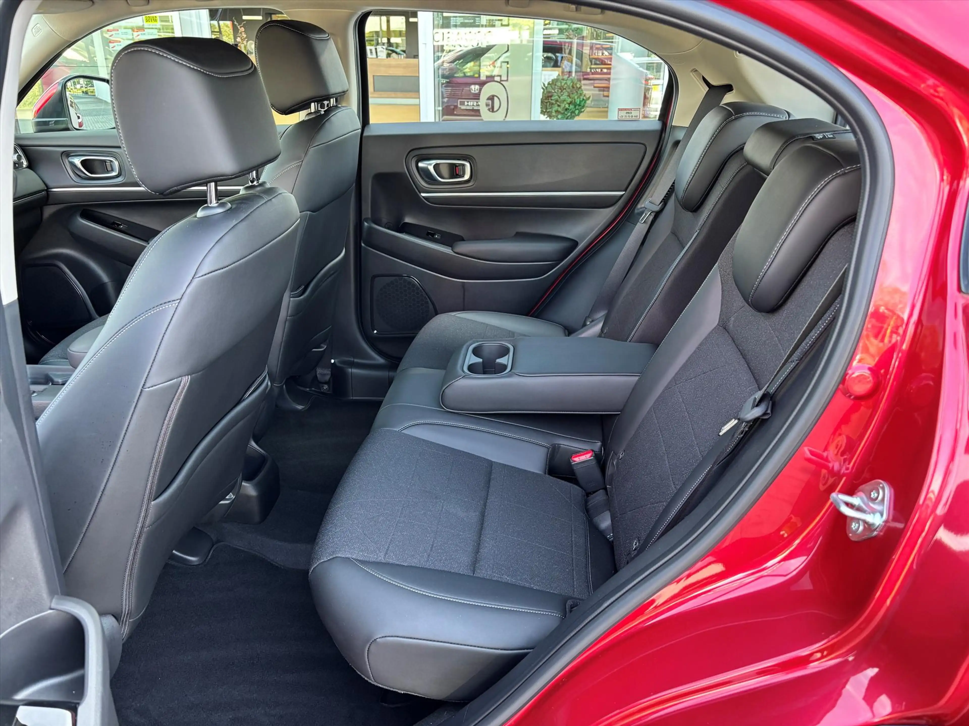 Honda HR-V 1.5 e:HEV Hybrid Advance | PDC | Navi | P.Cam — photo 6