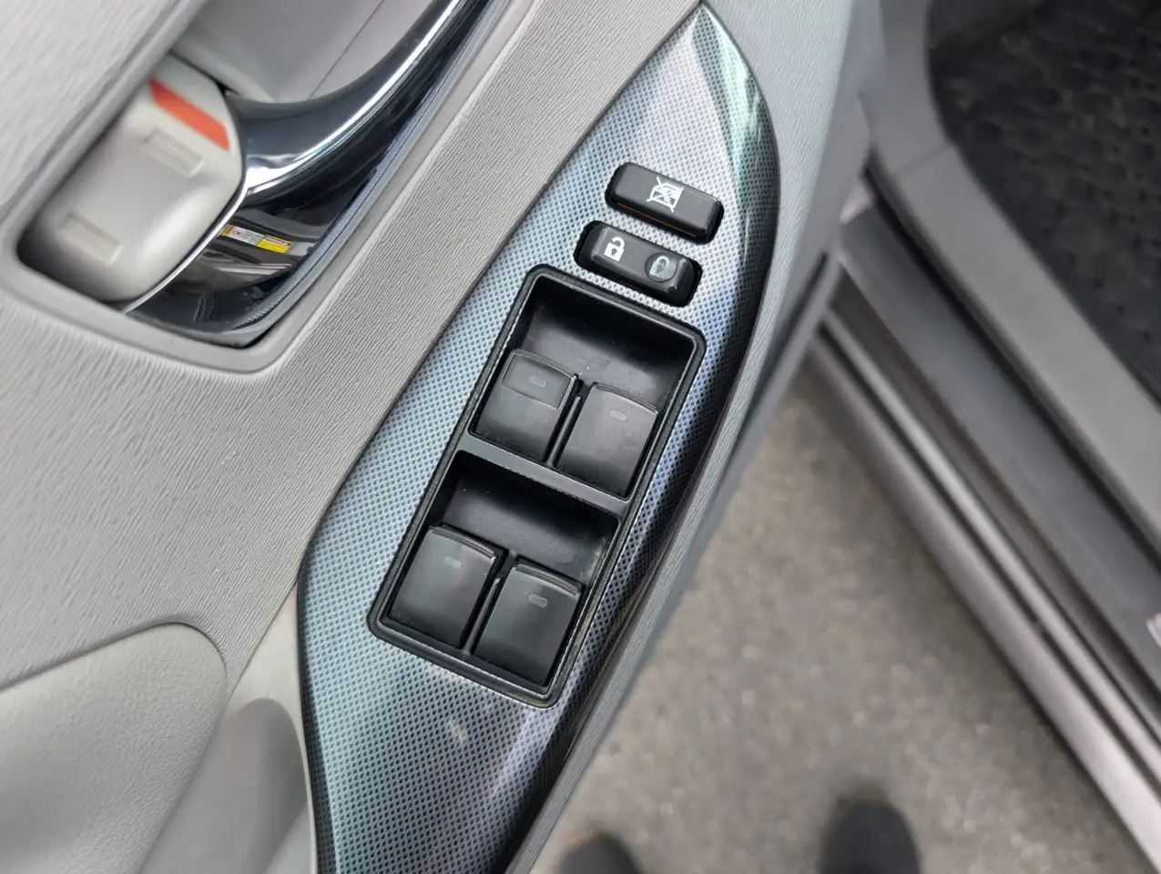 Toyota Sienna снимка Toyota Sienna