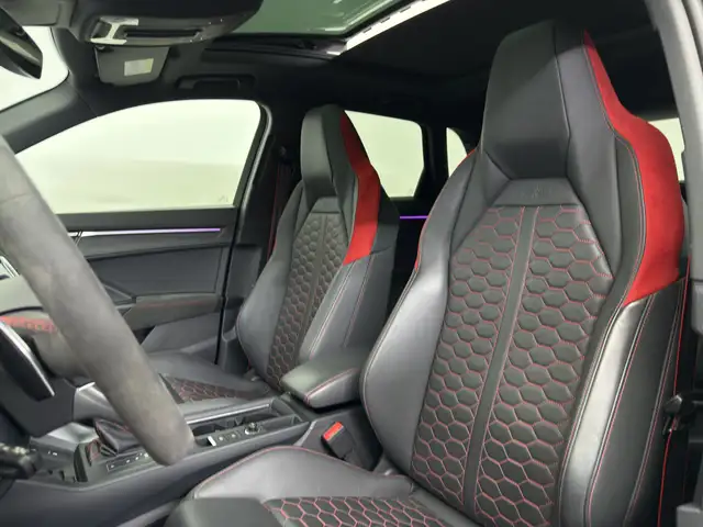 Audi RS Q3 view 7