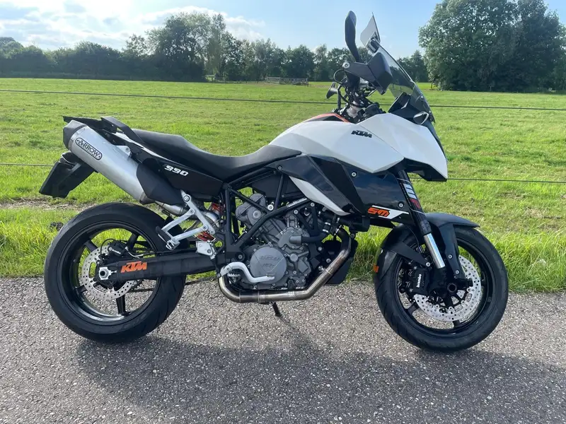 KTM 990 SUPERMOTO - foto 5