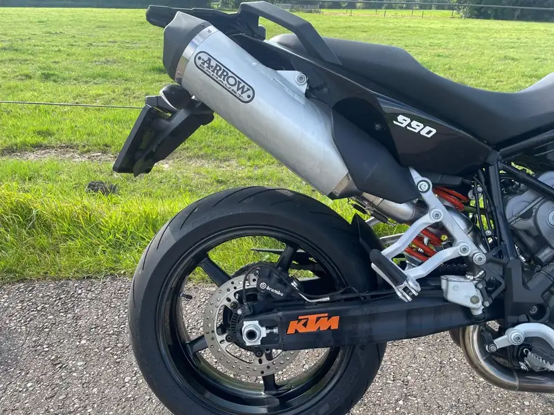 KTM 990 SUPERMOTO - foto 8