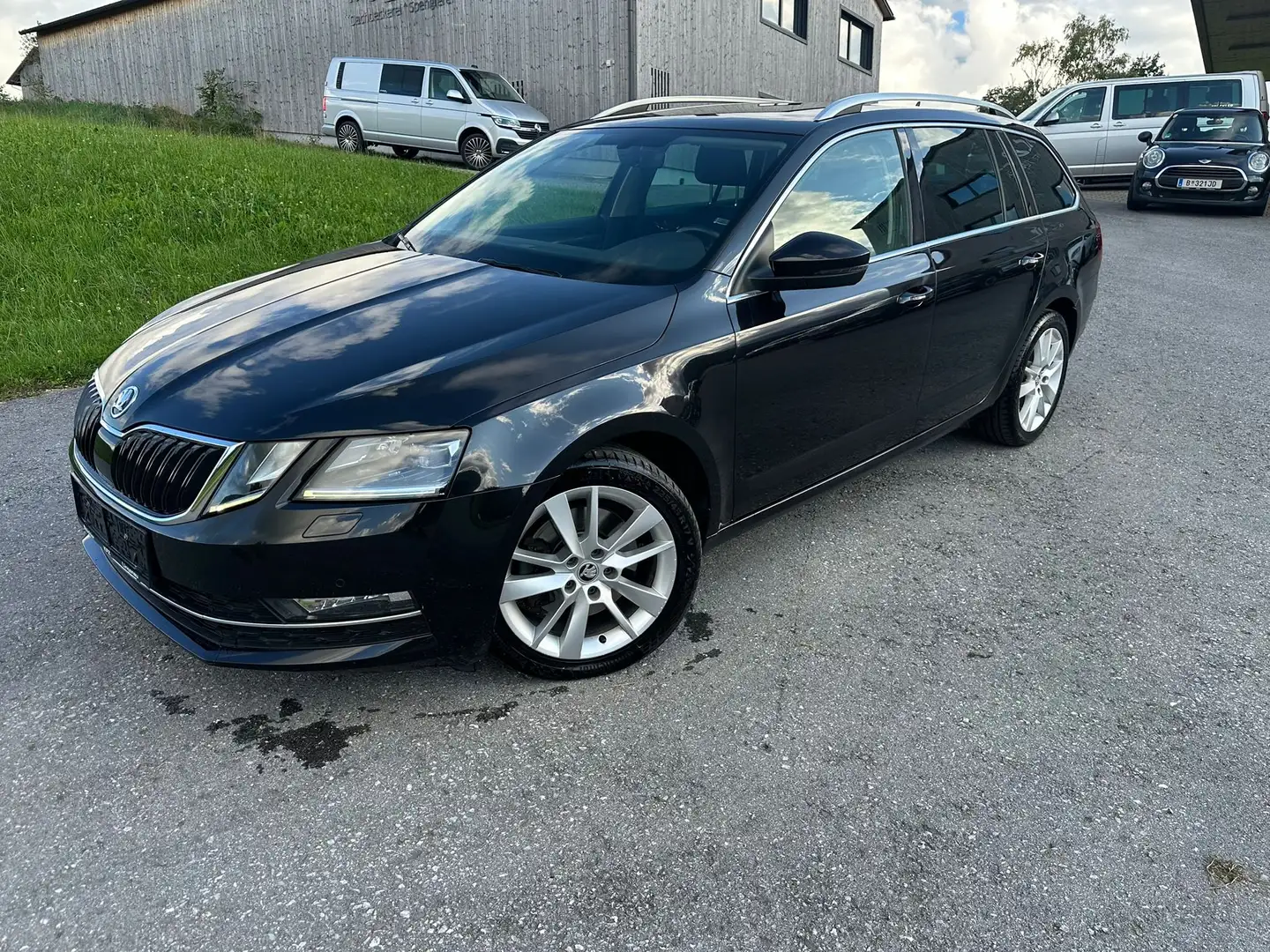 Skoda Octavia Style 4x4*DSG* Noir - 1