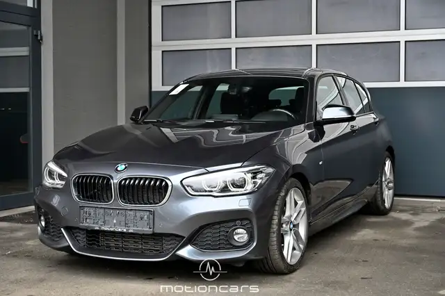 BMW 116 - 116 i M Sport Pickerl NEU