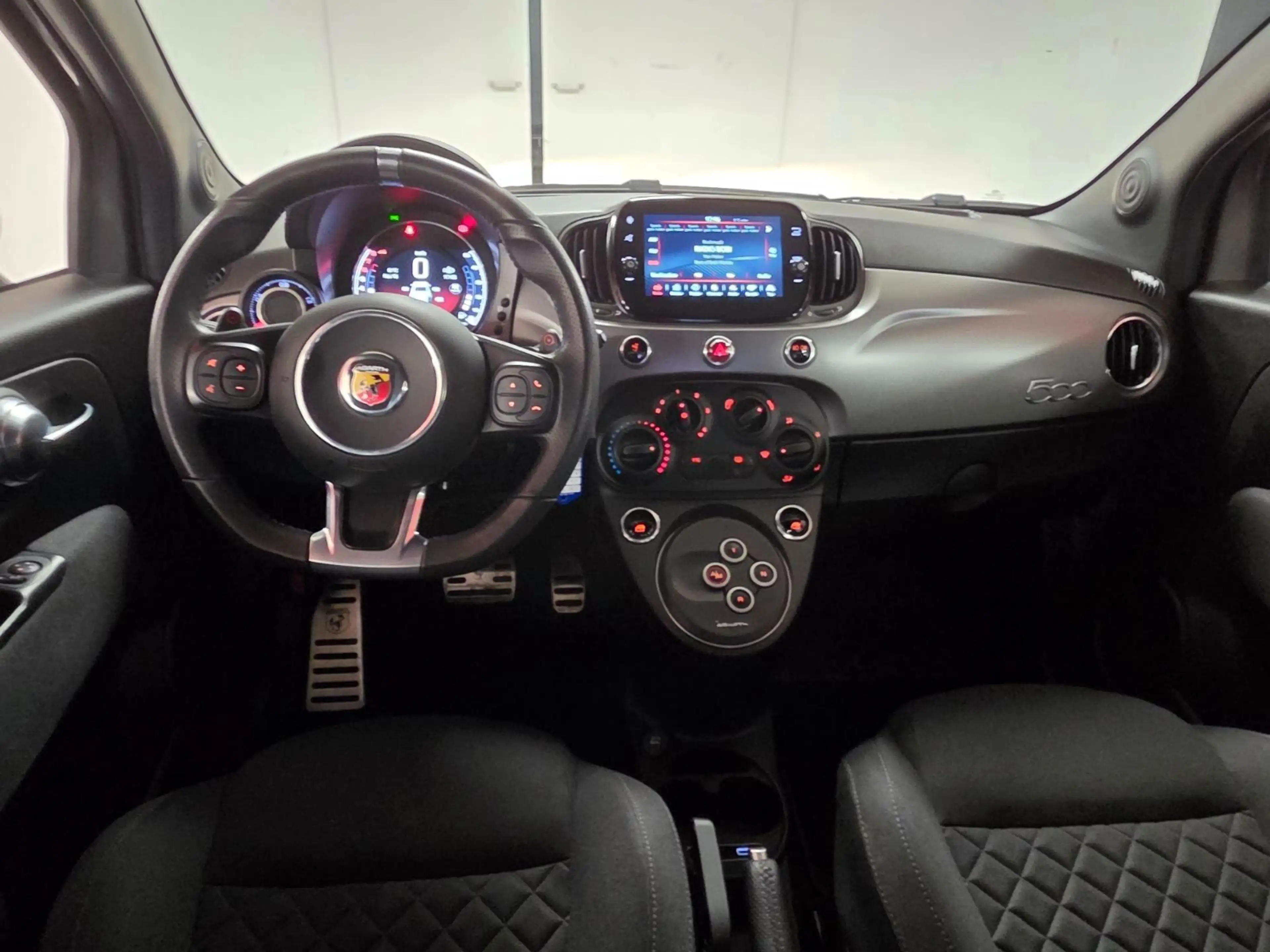 Abarth 595 1.4 T-Jet (165PS) MTA — photo 10
