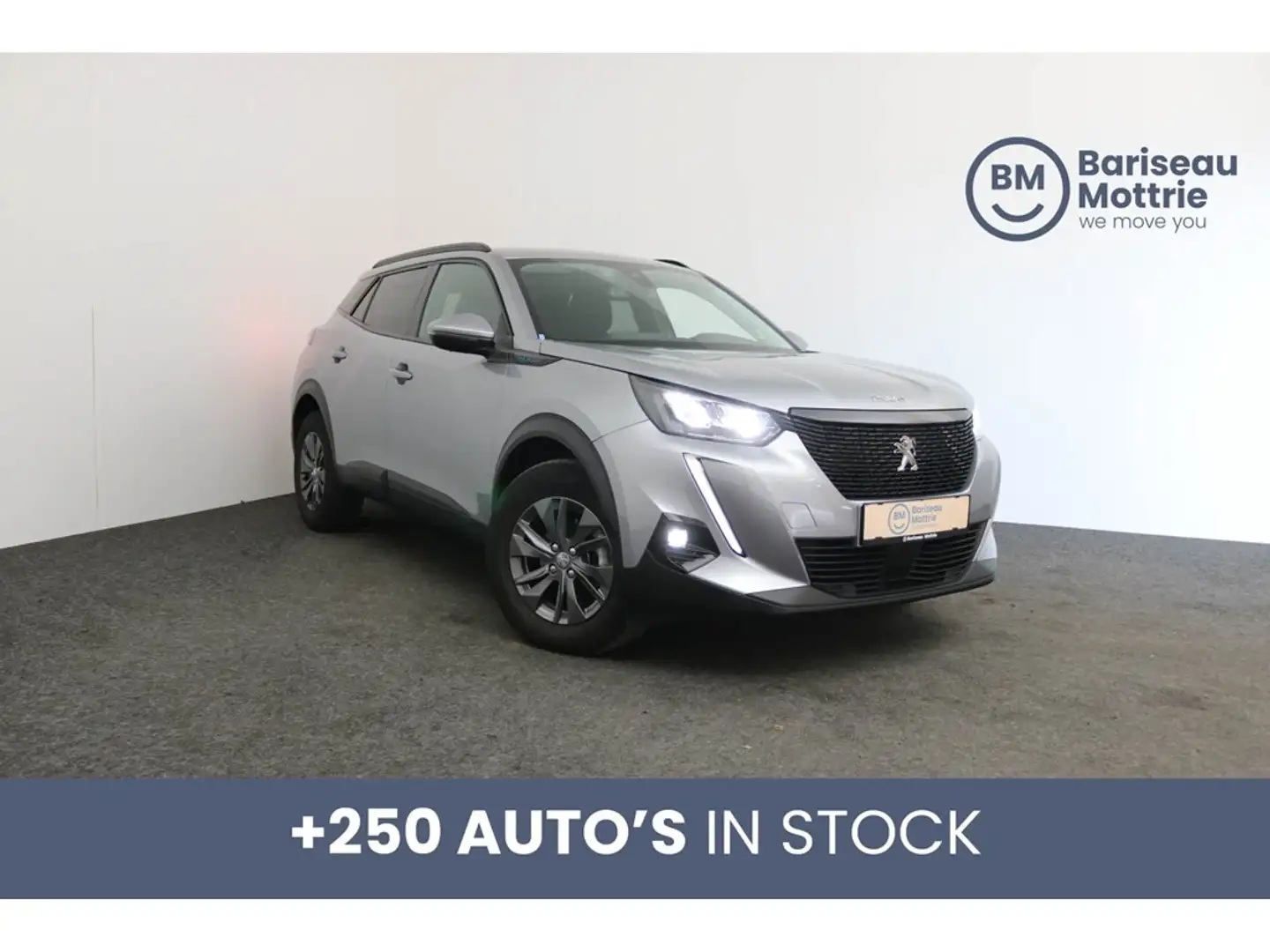 Peugeot 2008 STYLE 1.2 TURBO AUTOMAAT *AFNEEMBARE TREKHAAK*DAB* Gris - 1