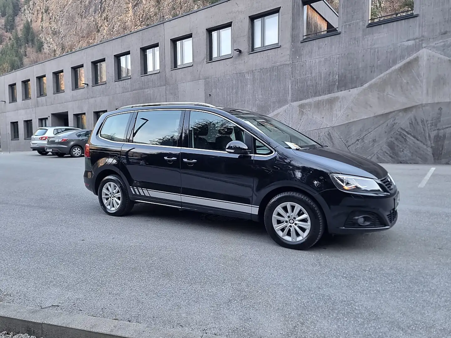 SEAT Alhambra Executive 2,0 TDI 4WD**AHK**NAVI**7SITZER** Schwarz - 1