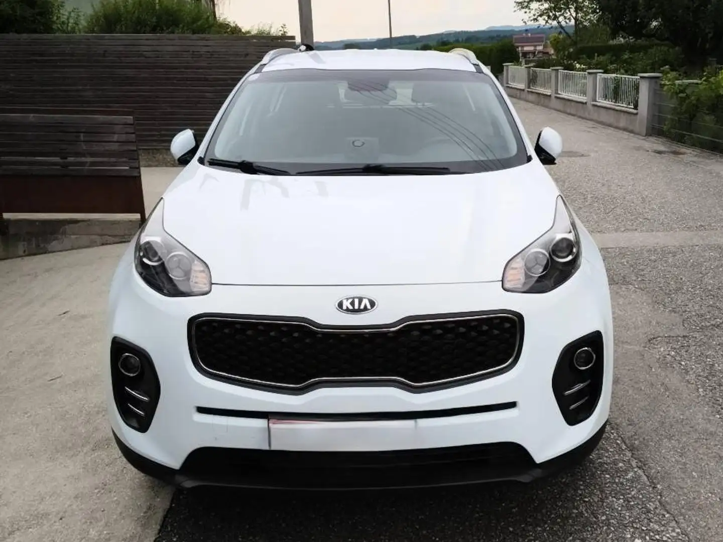 Kia Sportage Sportage 1,7 CRDI ISG Silber Silber Weiß - 1