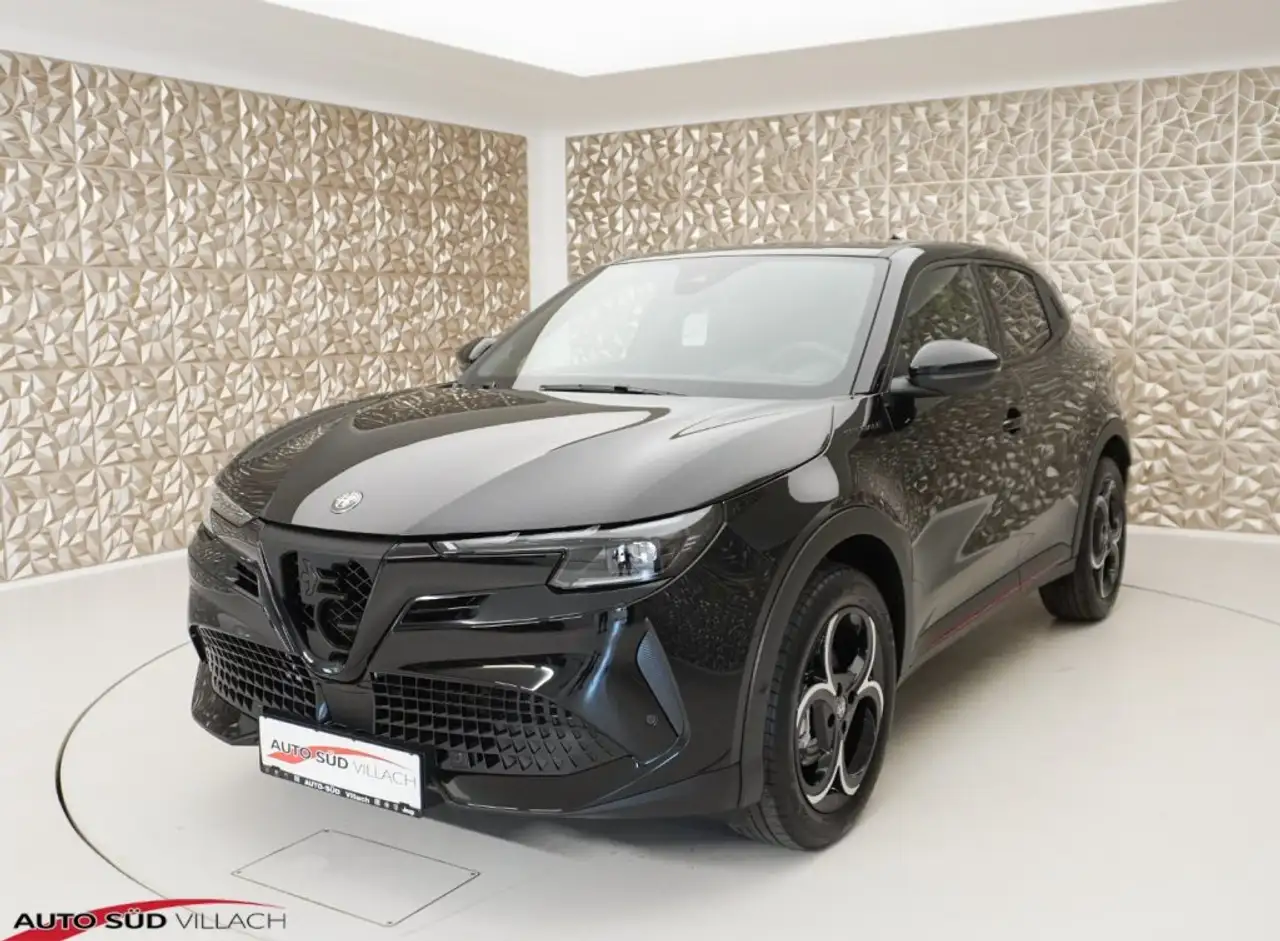 Alfa Romeo Junior 2025