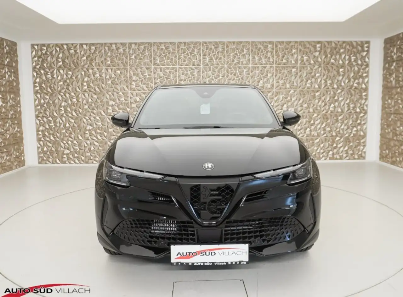 Alfa Romeo Junior 2025