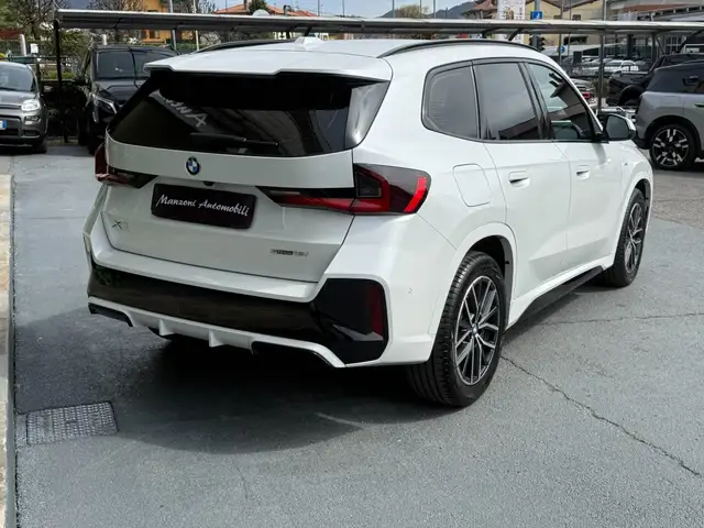 BMW X1 view 4