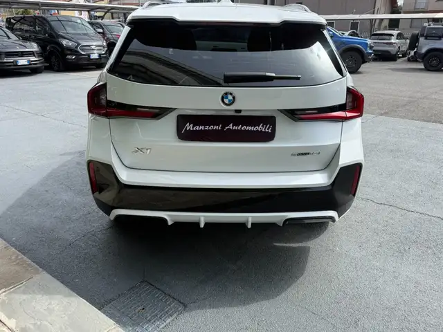 BMW X1 view 5