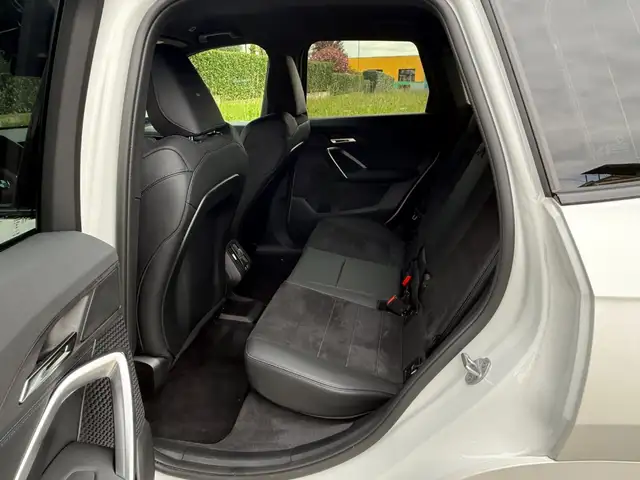 BMW X1 view 8