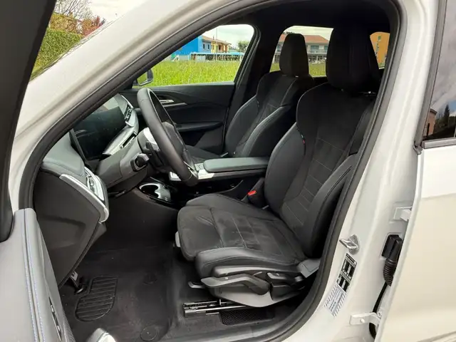 BMW X1 view 6